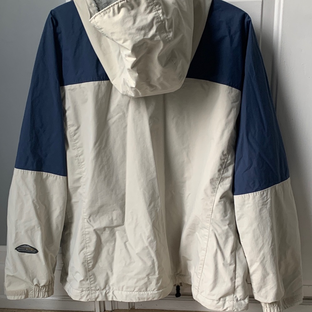 Sorel woman’s Blue and Cream Raincoat - Picture 9 of 14